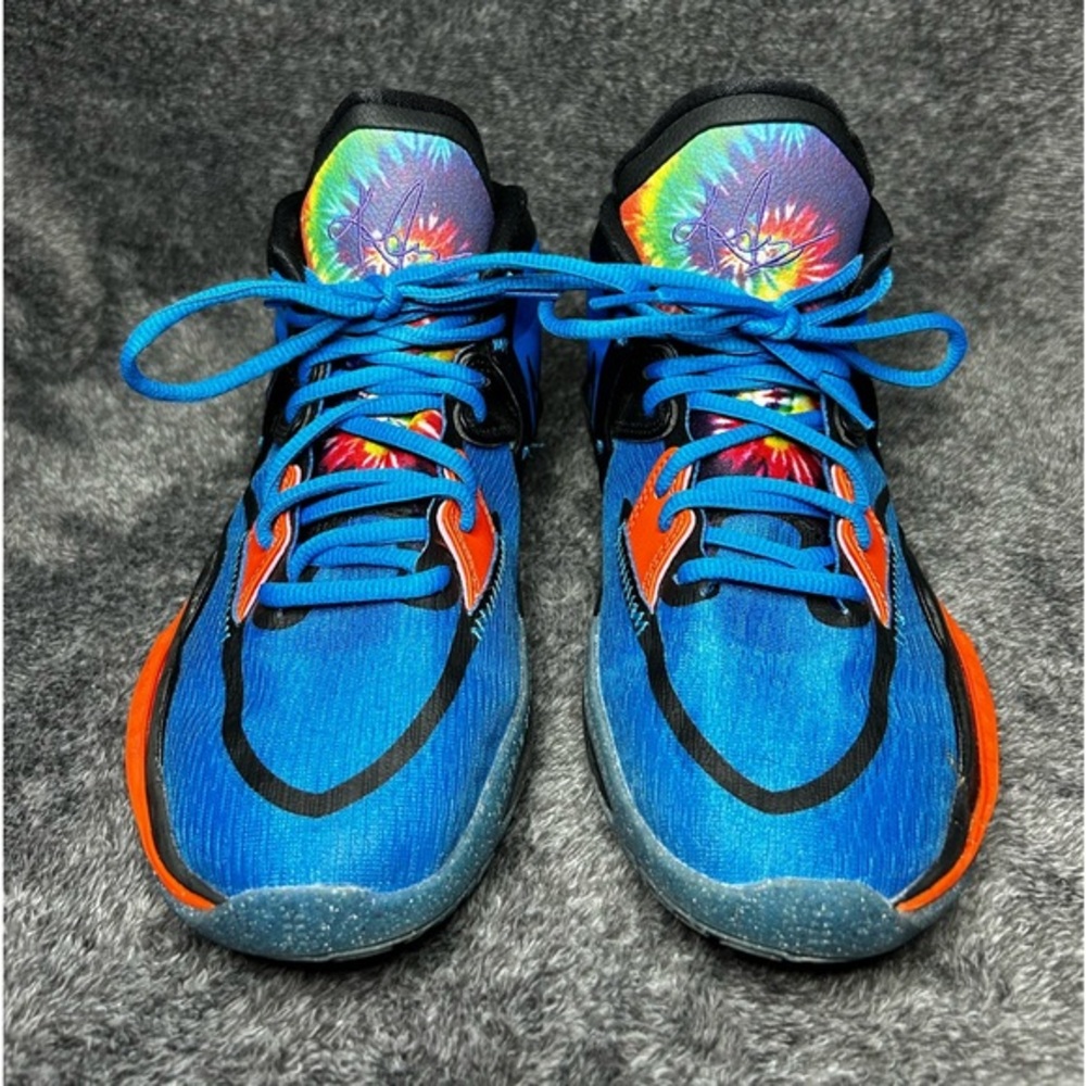 Nike kyrie infinity SE Size 6Y